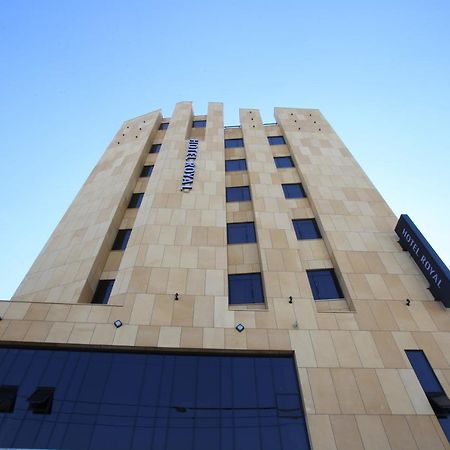 Royal Hotel Jeongeup Bagian luar foto
