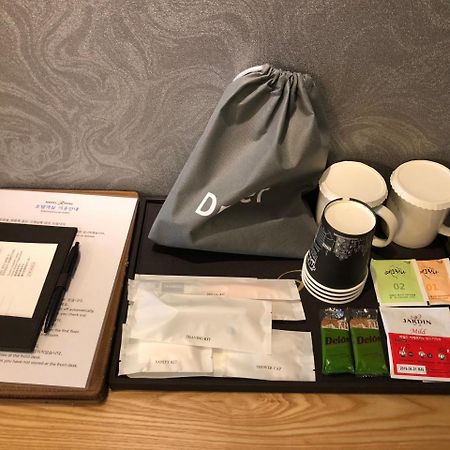Royal Hotel Jeongeup Bagian luar foto