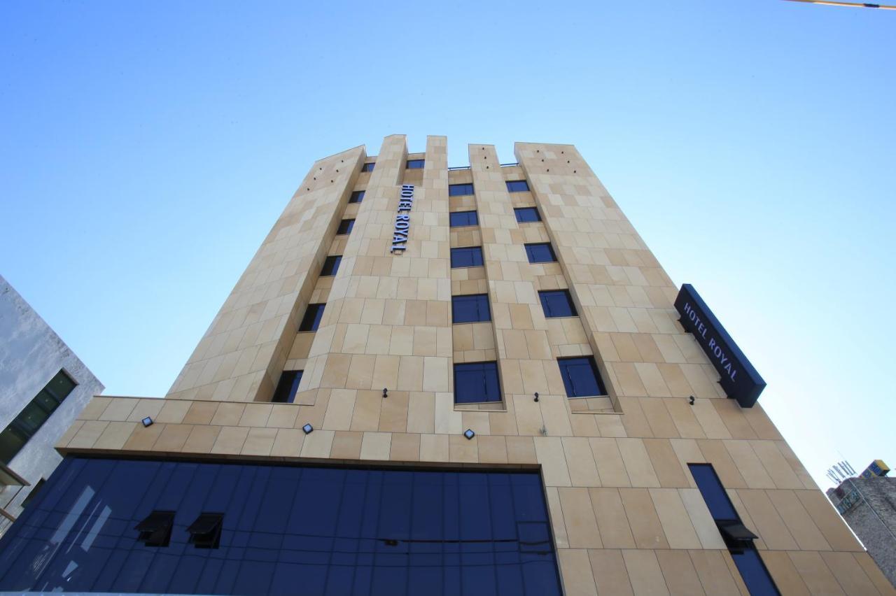 Royal Hotel Jeongeup Bagian luar foto