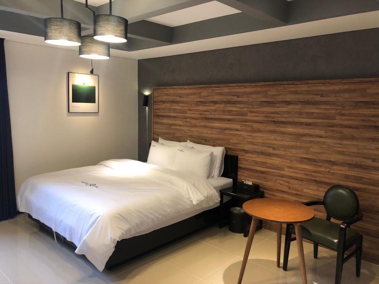 Royal Hotel Jeongeup Bagian luar foto