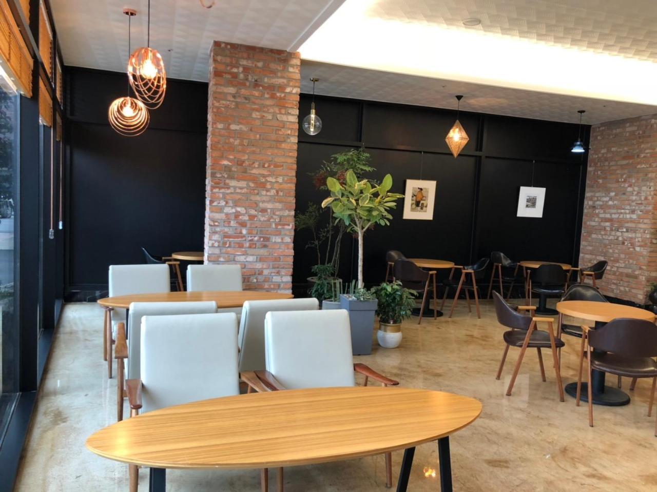 Royal Hotel Jeongeup Bagian luar foto